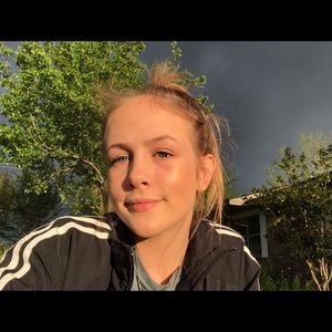 Meet your Posher, Natalie